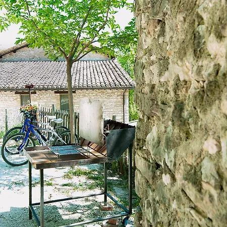 Coldipietra Alloggio per agriturismo Cessapalombo